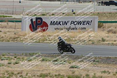 media/Apr-20-2025-AHRMA (Sun) [[393a79c373]]/Race/Group 12/Turn 4b/